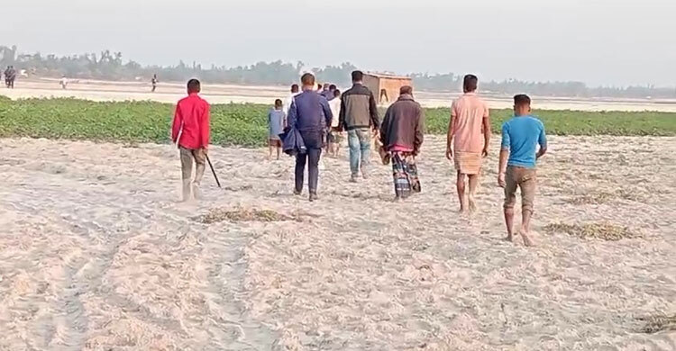 চর দখল নিয়ে আওয়ামী লীগের দুই গ্রুপে সংঘর্ষ, দরবেশ নিহত